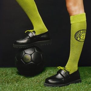 NWT Coco Capitán x Camper moccasins